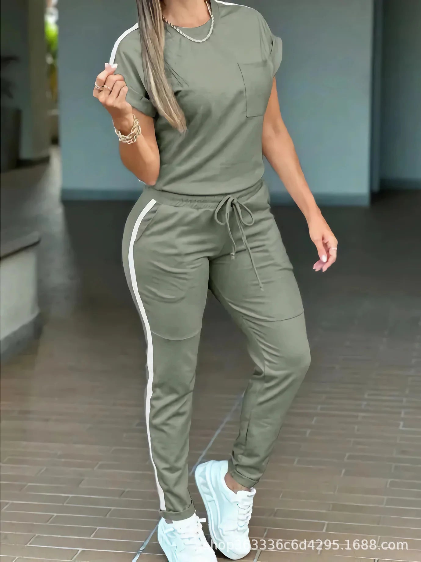 2026 New Spring Summer Fashion Sports Suit Women's Round Neck Short Sleeve Pocket Solid Color Top Sports Trousers Two-piece Suit