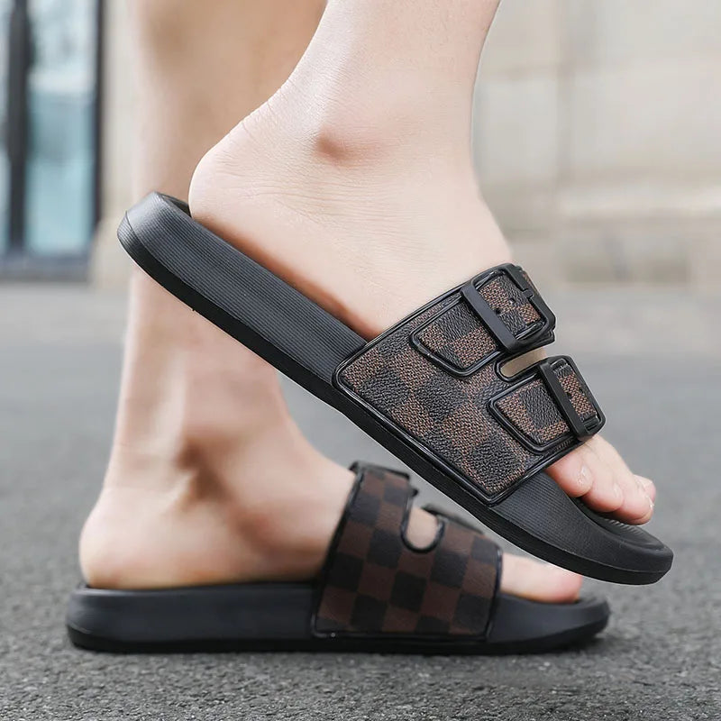 A Pair of Simple and Wear-Resistant Summer Slippers, Fashionable, Versatile and Comfortable Beach Shoes, Outdoor Sports Shoes for Men