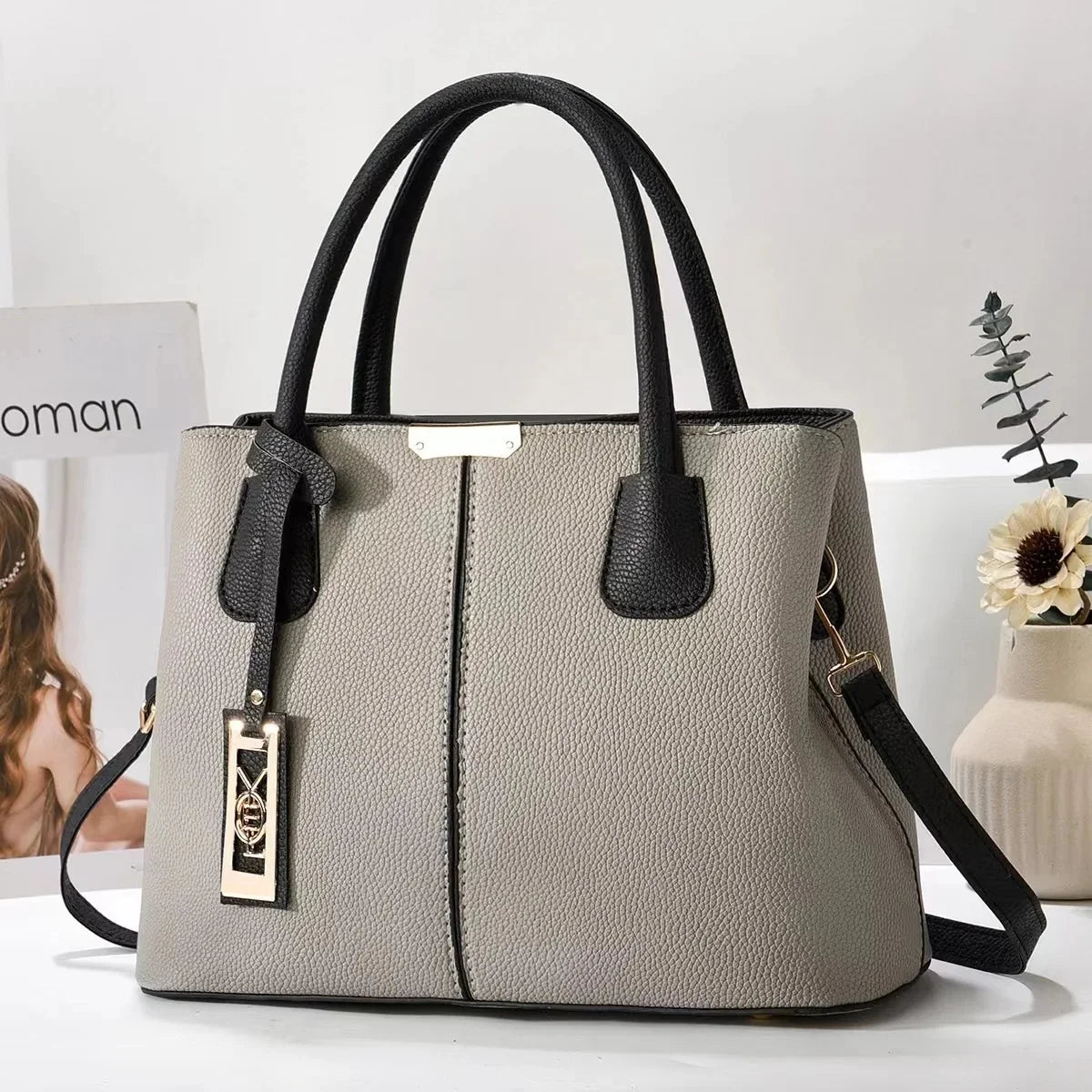 Simple Women's PU Leather Shoulder Bag Large Capacity Handbag Wire Tag Hanging Bag Square Shape Soft Handbags with Zipper