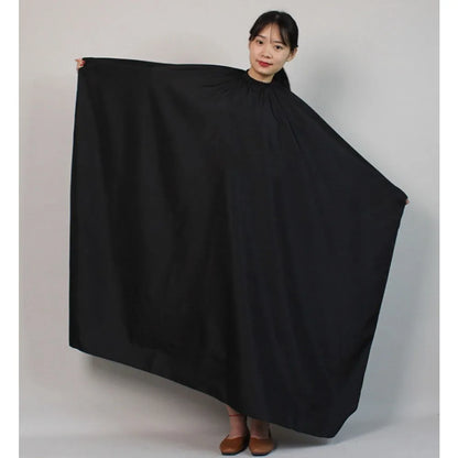 Black Hairdressing Coat Anti-fouling Neckline Hairdress Gown with Buckle Haircut Cloth for Barbershop Styling Capes