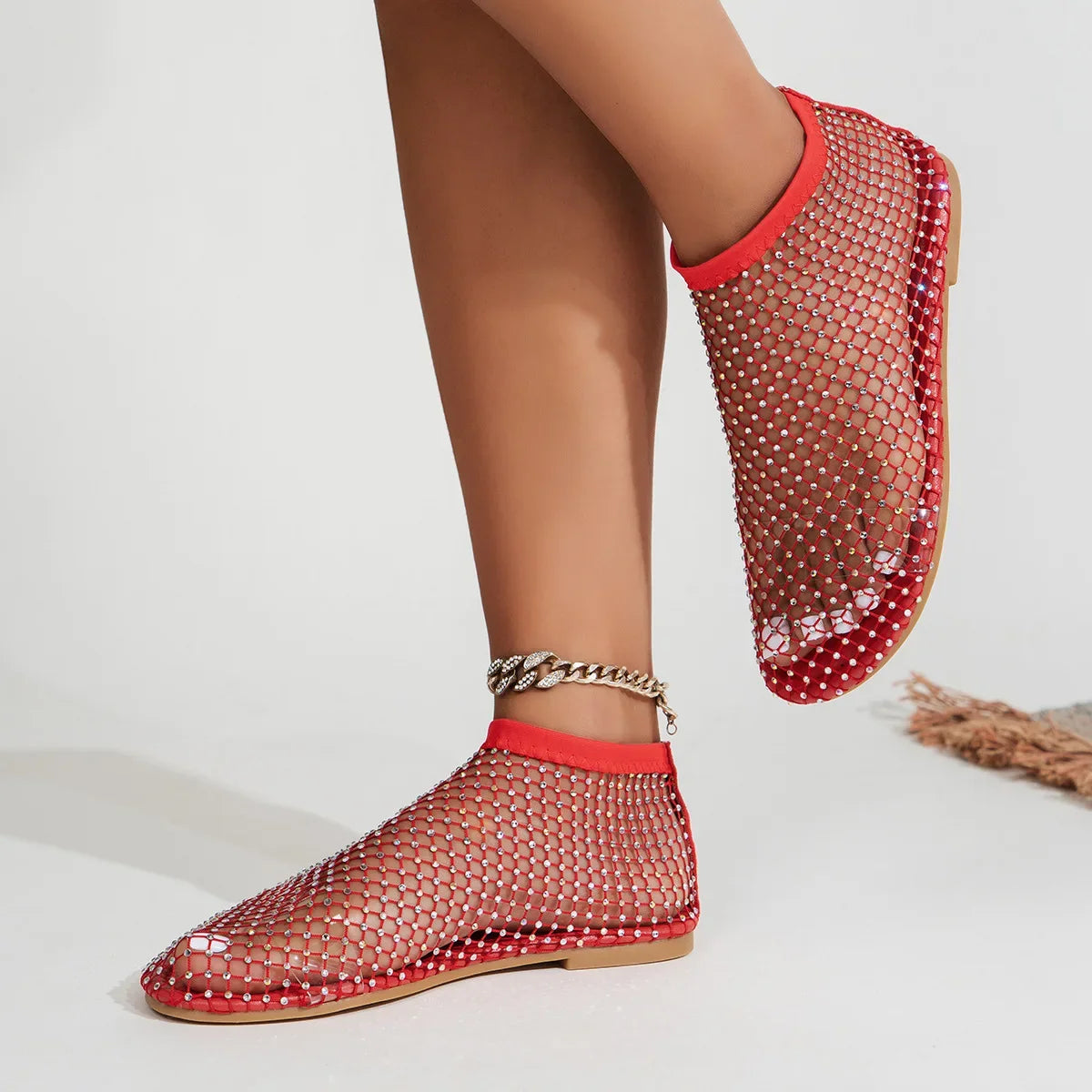 2025 Summer Women's New Round Toe Flat Bottom Sandals Hollow Short Boots Water Diamond Sexy Flat Bottom Fashion Banquet Slippers