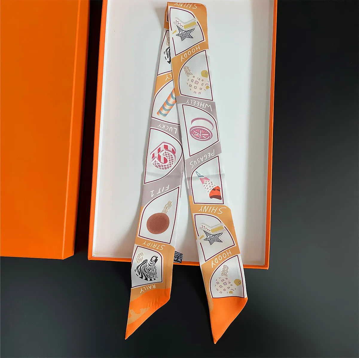 Luxury Brand Horse Bag Scarf 2024 New Design Womens Silk Scarf Fashion Head Scarf Headwear Long Skinny Scarves Bag Accessories