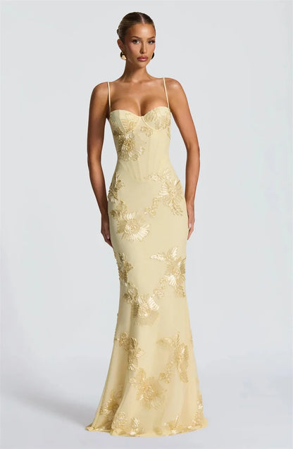 Mozision Spaghetti Strap Backless Sexy Maxi Dress Women Gown Floral Ribbon Applique Sleeveless Bodycon Evening Club Party Dress