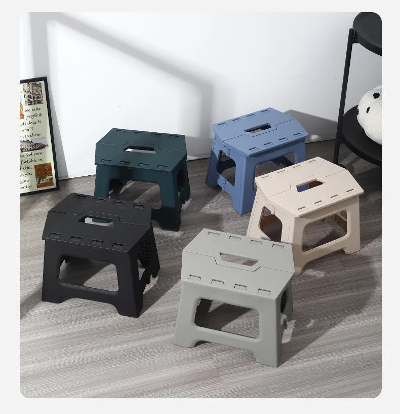 Folding stool, portable outdoor bench, low plastic, easy to carry, suitable for street vending, thickened stool, small household
