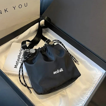 Harajuku Men Nylon Crossbody Bags for Women Messenger Bag Girls School Book Bags Youth Canvas Handbags Shoulder Bag Sac Bolsas