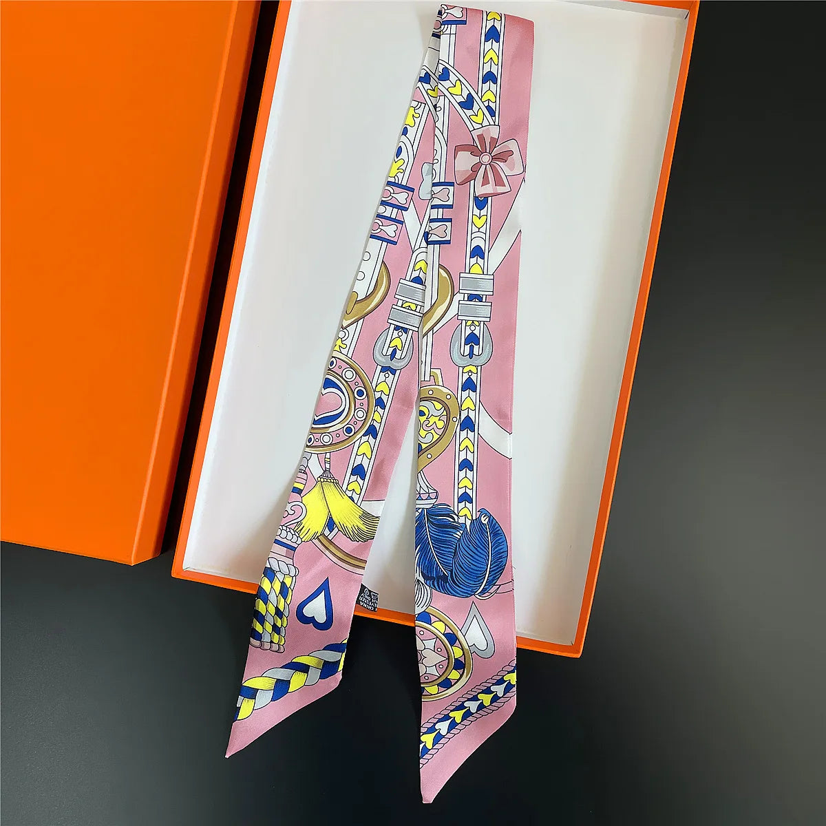 Luxury Brand Horse Bag Scarf 2024 New Design Womens Silk Scarf Fashion Head Scarf Headwear Long Skinny Scarves Bag Accessories