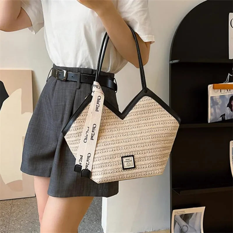 Chic Straw Woven Beach Tote Bag for Women Lightweight Woven Handbag Shoulder Bag Perfect for Summer Vacations, Pool Days, Travel