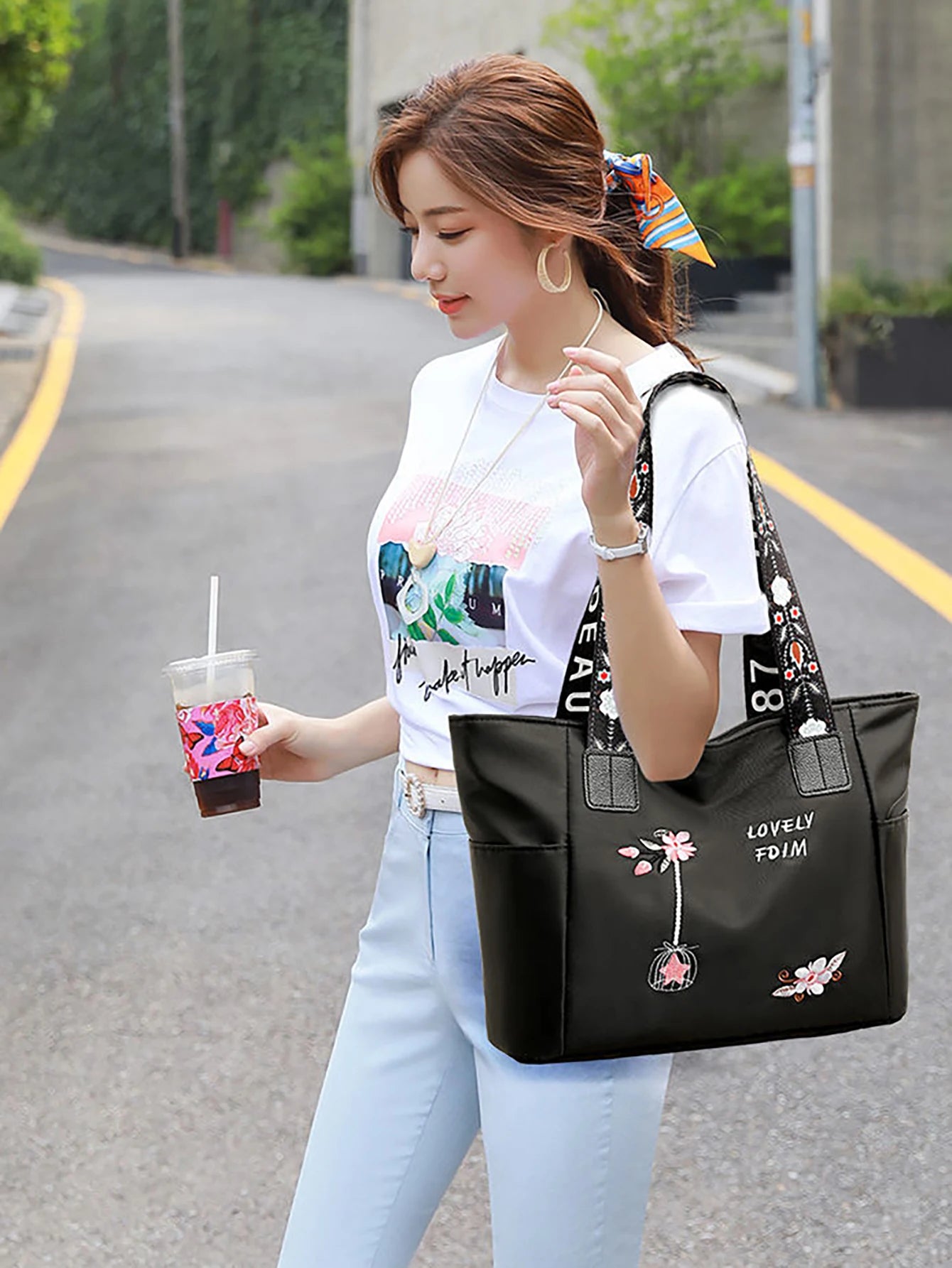 Flower embroidery fashionable oxford cloth handbag large capacity shoulder bag waterproof handbag large canvas bag