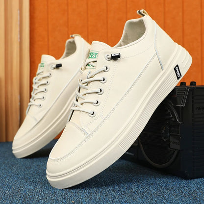 New Style White Sneakers for Men, Korean Version, Trendy Platform Shoes, Versatile for All Occasions, Sporty and Casual Shoes