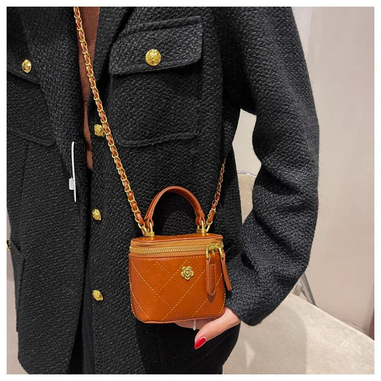 Small  Shoulder Bucket Bag For Women Classic Mini Clutches Female Small Square Bag Crossbody Metal Chain Handbag