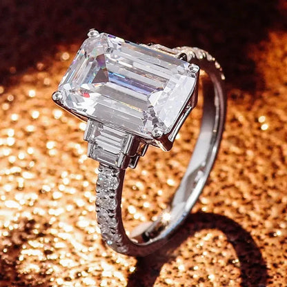 Huitan Luxury Wedding Bands Women Fashion Eternity Proposal Ring for Female Gorgeous Silver Color Shiny Zirconia Accessories
