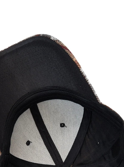 Hats for Men and Women New Classic Plaid Baseball Cap for Autumn and Winter Hard-Brimmed Face-Slimming Duckbill Cap Sun Hat