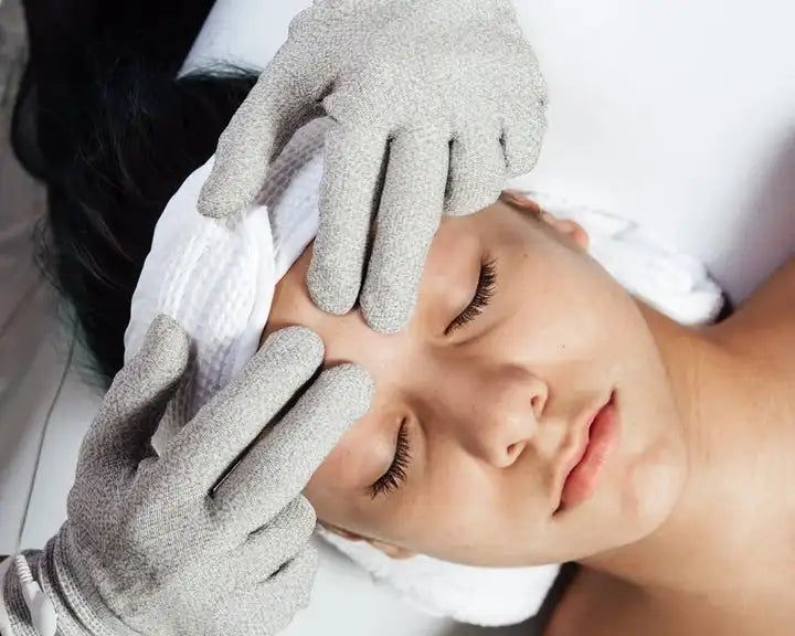 Handheld Microcurrent Facial Lift Massager Magic Current Gloves Galvanic Therapy Toning Device for Facial Rejuvenation