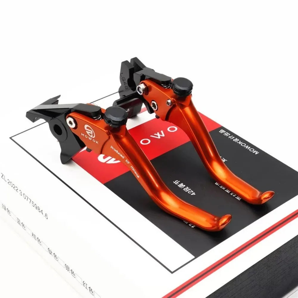 Short two-finger brake lever accessory for Triumph Trident 660 Street Triple 765