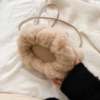 Autumn and Winter Plush Shoulder Crossbody Bag Women's Fashion Pleated Warm Faux Fur Hobos Bag Sweet Small Handbag