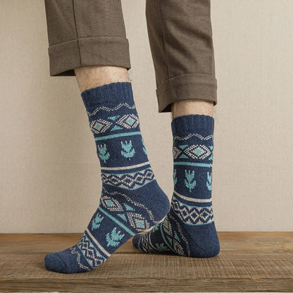 5 Pairs Lot New Man Women Socks Thick Warm Winter Socks Retro Style Flower Pattern Couple Models Free Size