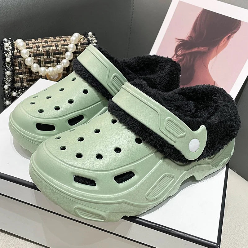 Plush slippers 2025 new winter men's and women's thick high heels soft-soled beach garden shoes home plush ripped slippers