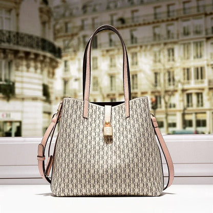 CH Classic Fashion Women's Bucket Bag Good Quality PVC Material Luxury Brand 2025 New Commuter Trend Crossbody Bag