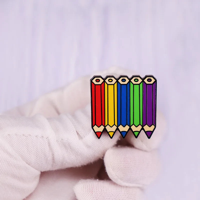 LGBT Gay Pride Rainbow Flag Heart Enamel Pins Fashion Lapel Metal Badges Backpack Brooches Proudly Go Purride Pin Wholesale