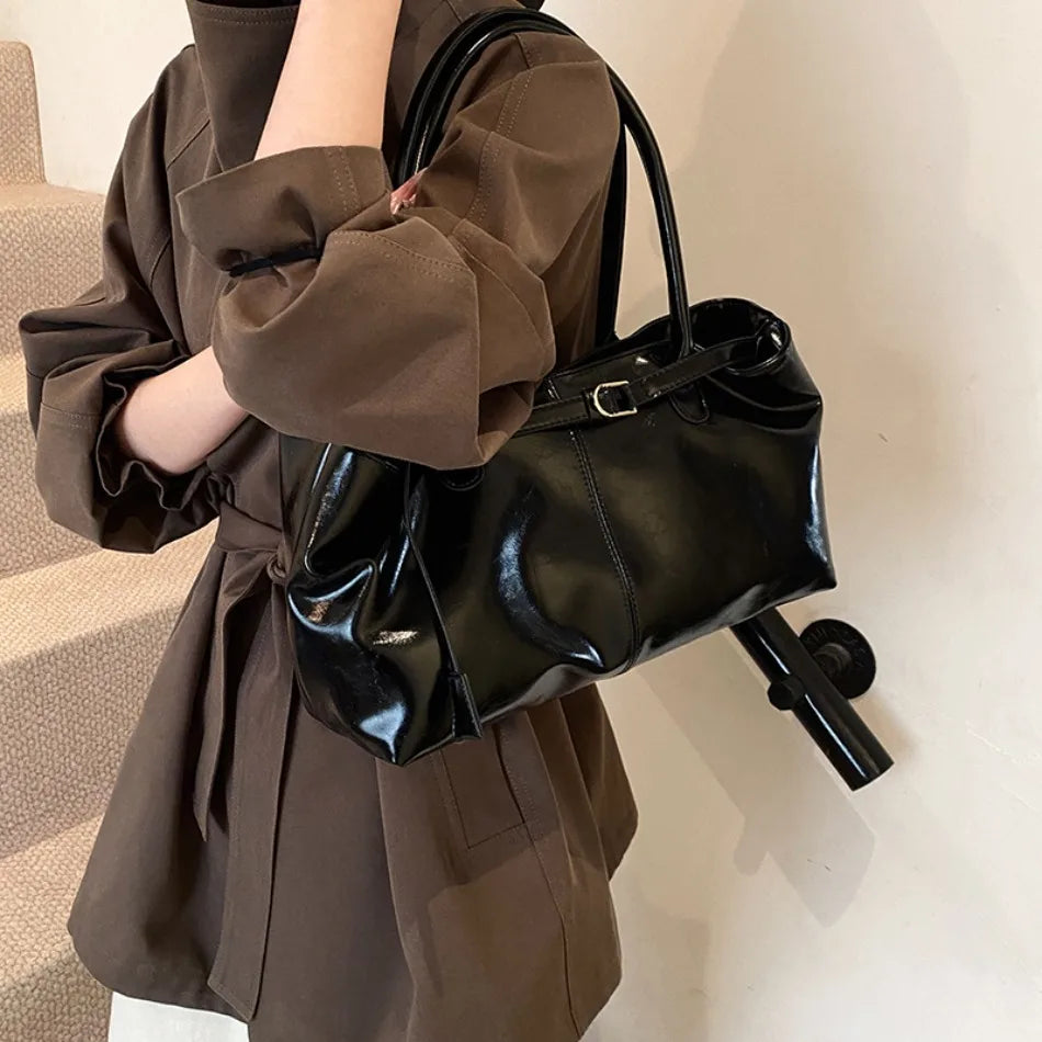 Women's Vintage Glossy Oil Wax Leather Tote Bag Buckle Casual Shoulder Handbag Elegant Work Bag for Daily Commute Top-handle Sac