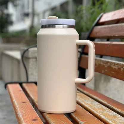 New 64OZ Handle Cup Double-layer Thermos Cup 304 Handle Car Water Cup with Straw for Hot and Cold Drinks, Camping and Sports