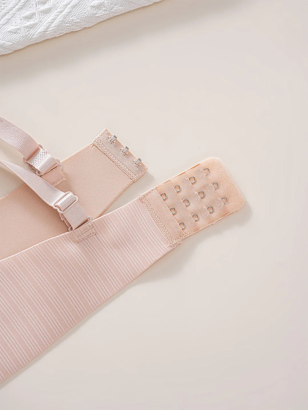 Shantou Seamless Bra Nylon Fabric Comfortable No Steel Ring Strap Underwear Women Gather Small Chest Look Big Sexy Bra