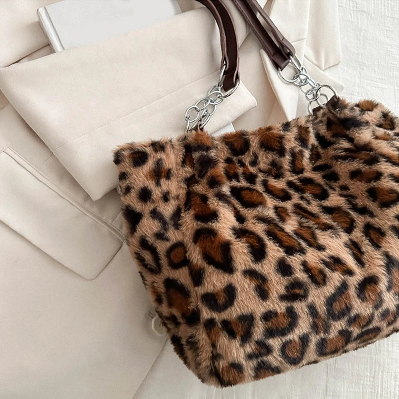 New Leopard Print Fur Bags Women Fashion Portable Faux Fur Handbags Winter Soft Warm Bag Girls Fluffy Large Capacity Tote Purse