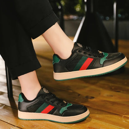 High Quality Fashion Trend Couple Board Shoes New Men Women Anti Slip Odor Proof Sneakers Classic Retro Hot Selling Casual Shoes