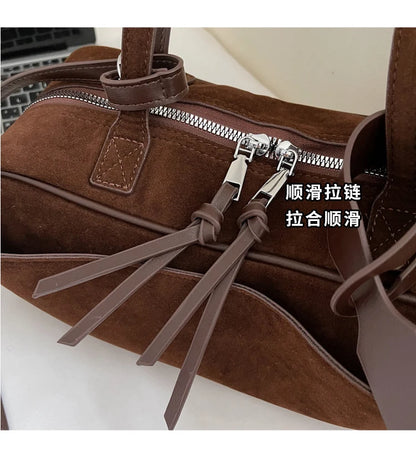 Retro Red Suede Wedding Shoulder Bag Luxury Designer Women Versatile Underarm Bags Elegant Female Large Capacity Handbags