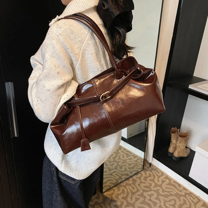 Women's Vintage Glossy Oil Wax Leather Tote Bag Buckle Casual Shoulder Handbag Elegant Work Bag for Daily Commute Top-handle Sac