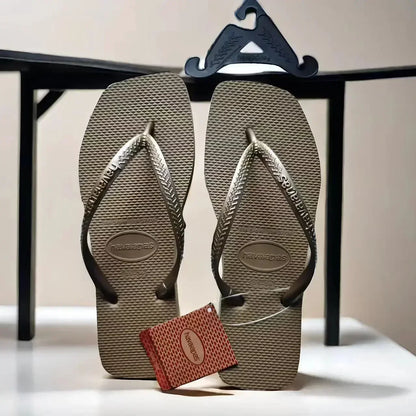 2025 Summer New Women's Square Toe Rubber Flip Flops Luxury Casual Outdoor Beach Sandals Size 35-42 Women's Shoes