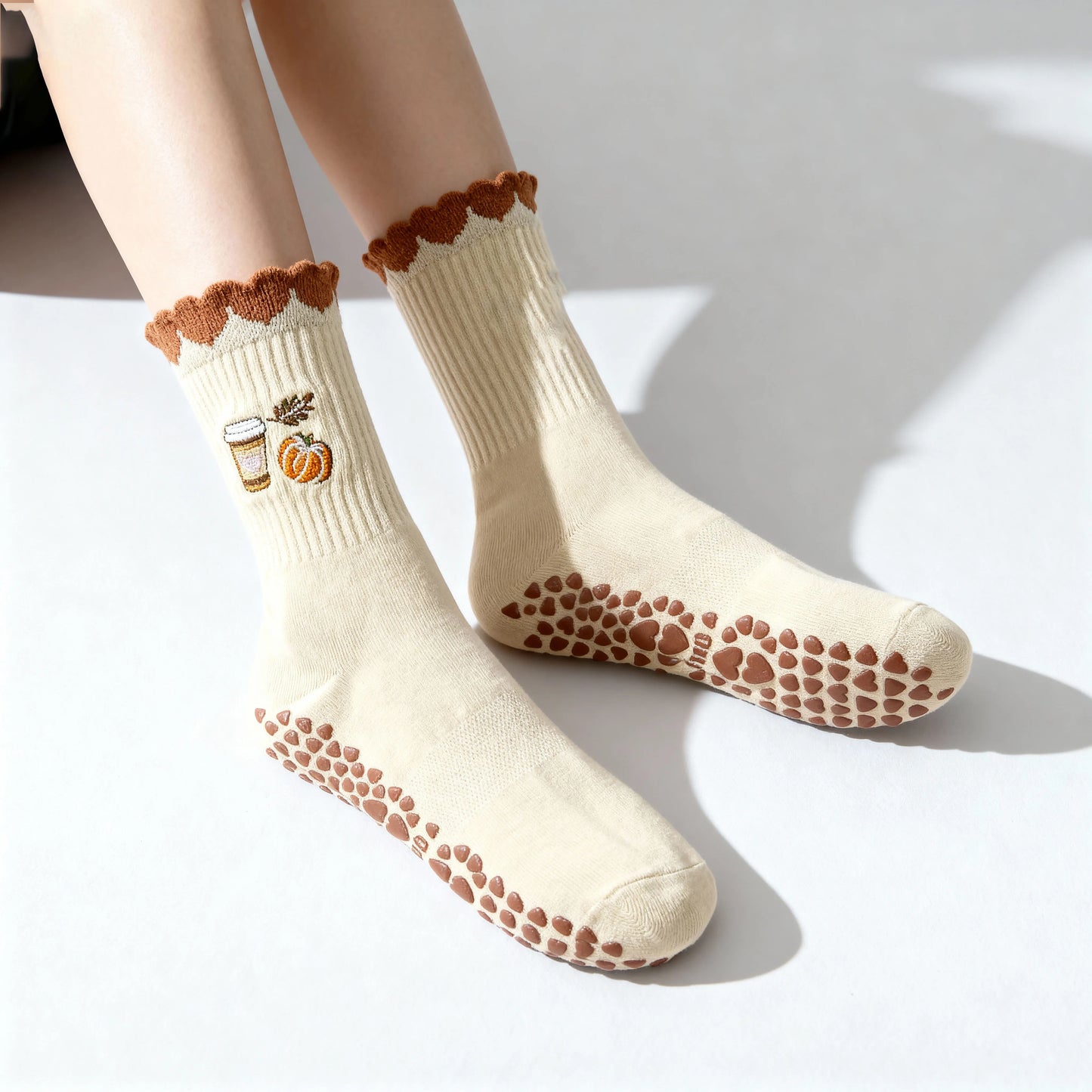 European sizes 36-43, 1 Pair of Heart-Shaped Lace Embroidered Yoga Socks, Mid-Calf Length, for Women