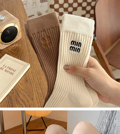 5 Pairs Winter Socks Women Brand Designer Fashion Stockings Socks Luxury Embroidered Letter Mid Tube Socks