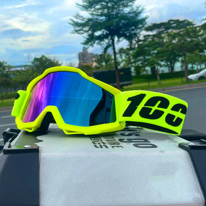 Outdoor motocross goggles for dirt bike, MTB, skiing & sports. Windproof, dustproof, UV protection. Universal fit.