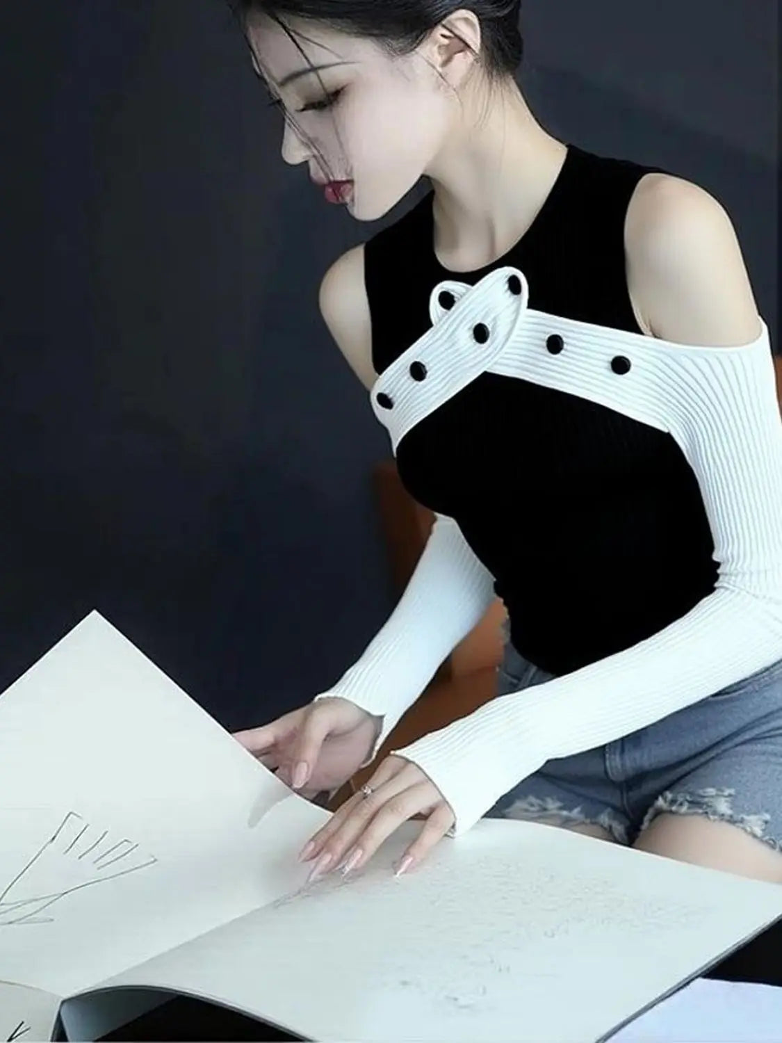 Women Clothing Autumn Fashion Simplicity Trend Hollow Out Knitting O-neck Female Color Blocking Appear Thin Slim Pullovers Sweat