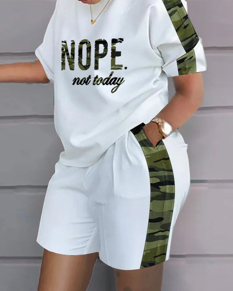 Ladies Casual Summer Two Piece Sets Printed Shorts Sets Women Round Neck Short Sleeve T Shirts Pullover High Waist Trousers Suit