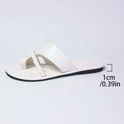 Women Slippers 2025 Summer Fashion Open Toed Shoes for Women Flat Beach Outdoor Luxury Slippers Slides Women Zapatos De Mujer