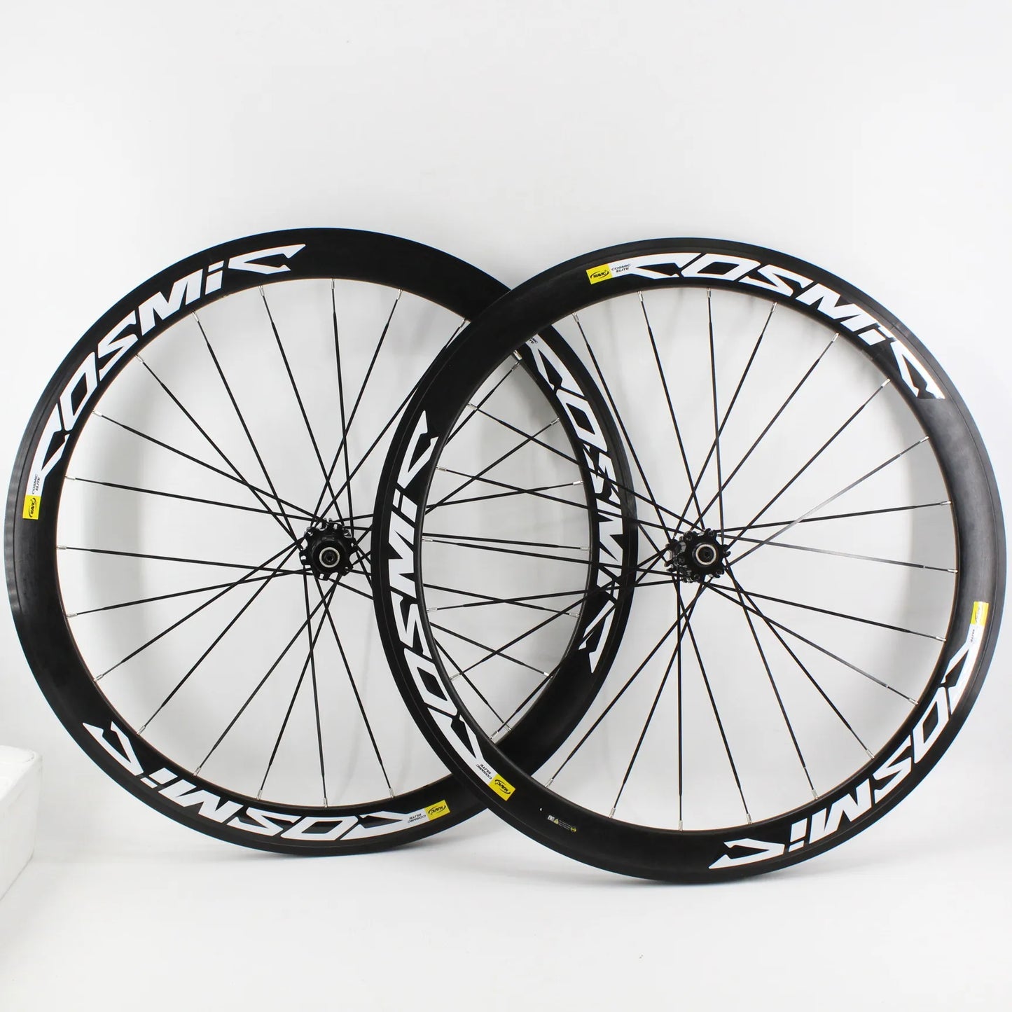 New White Black Gray 700C 50mm Road bike alloy bicycle wheelset clincher rims V Disc brake Thru Axle center lock hubs wheels