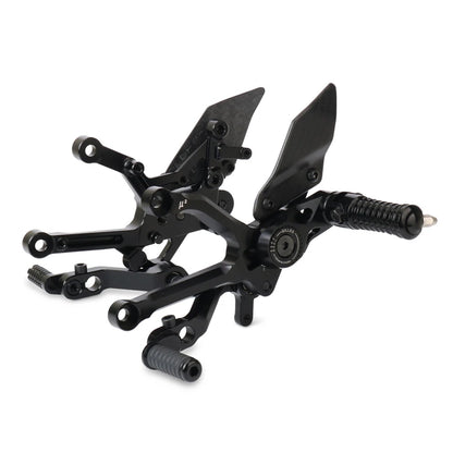 Motorcycle Carbon Fiber Adjustable Footrests Rear Set Footpeg Rearset Foot Peg Pedal For PANIGALE V4 Panigale V4S 2025