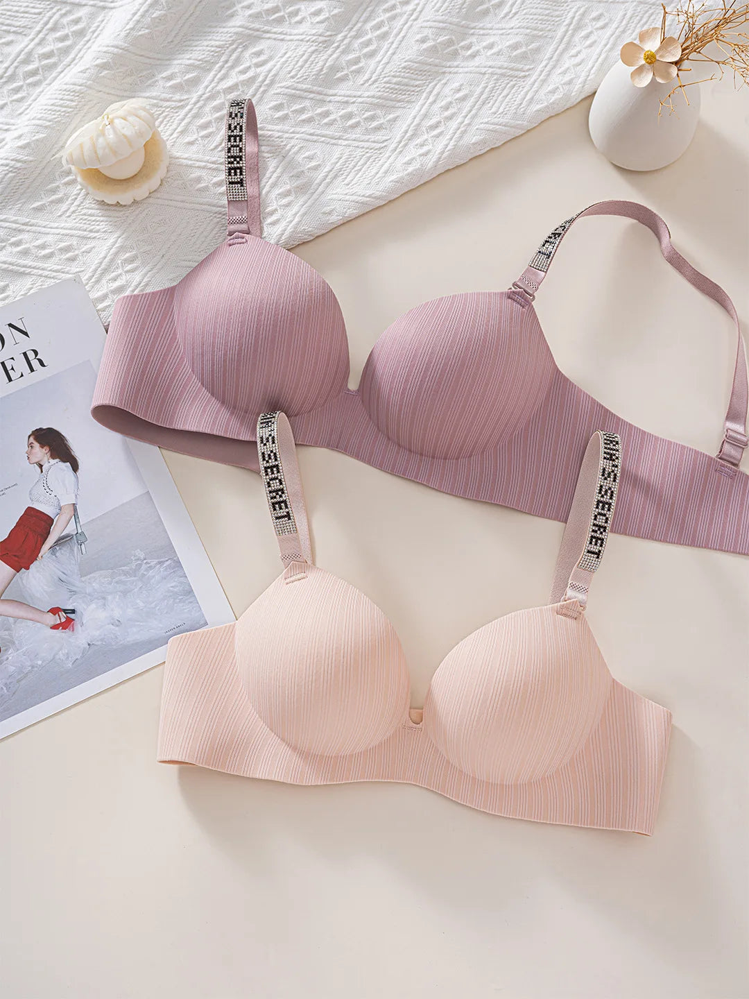 Shantou Seamless Bra Nylon Fabric Comfortable No Steel Ring Strap Underwear Women Gather Small Chest Look Big Sexy Bra