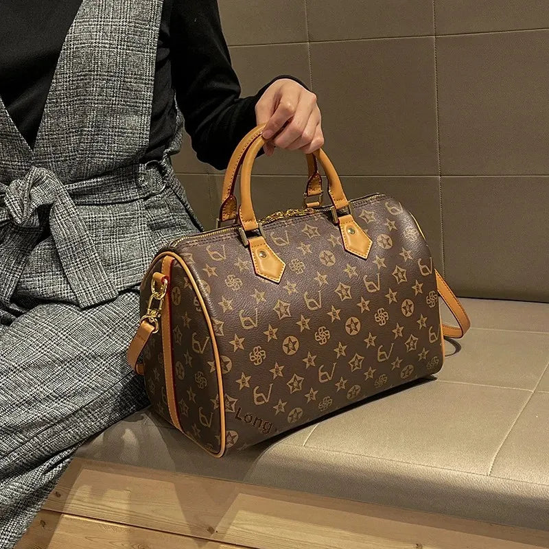 2024 Spring Summer New High-End Feelprinting Vintage Large Capacity Pillow Bag Fashionable Simple Commuting Crossbody Women's Ba