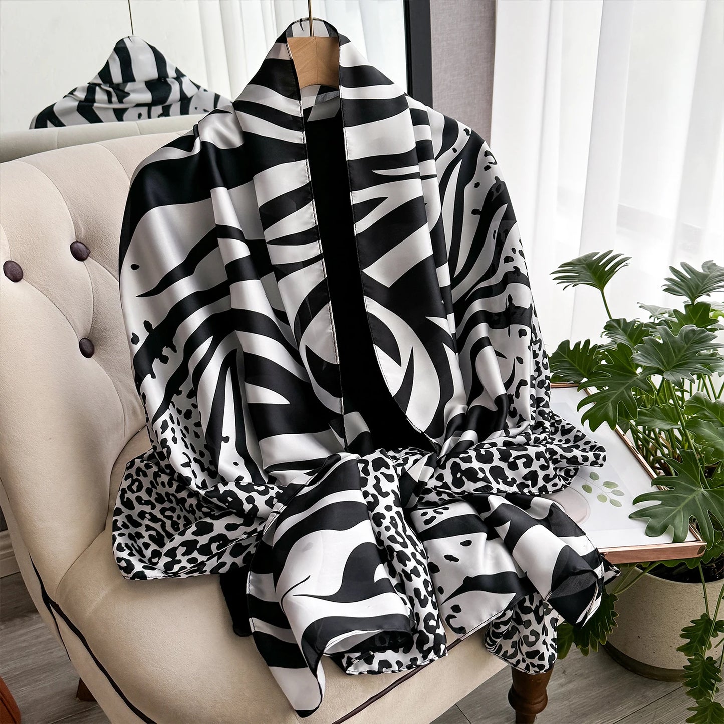 Luxury Brand Scarf Spring Summer Women Beach Sunscreen Fashion Party Shawl China Quality Silk Lady Popular Print Scarves Hijab