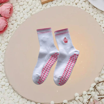 European sizes 36-43, 1 Pair of Heart-Shaped Lace Embroidered Yoga Socks, Mid-Calf Length, for Women