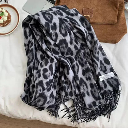 2025 New Retro Silk Leopard Pattern Scarf Lightweight Soft Warm Scarf Fashion Accessory for Women Men Vintage Style Winter Wear