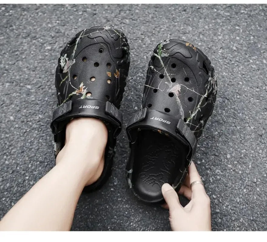 Summer Women's and Men's Clogs Slippers Classic Couple's Garden Shoes Men Fashion Casual Sandals Leisure Slides Big Size 46 47