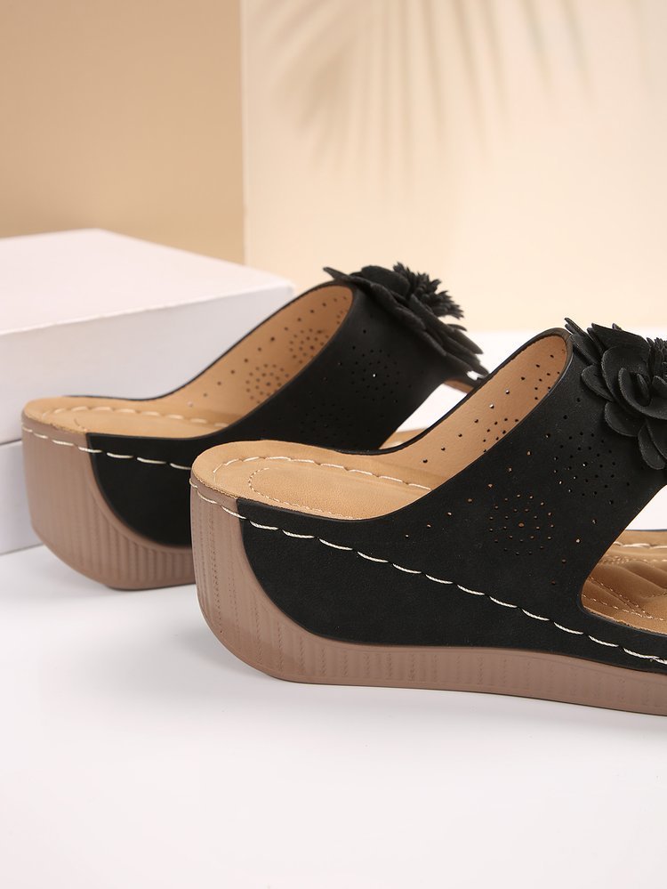 Women's Large Size White Faux Cover Slip- Mule - Breathable Arch & Cushioned Insole, Elegant Floral-Adorned Upper with Hand-Stitched Design, Lightweight PU Cover Mid-Heel Comfortable Casual to Formal Shoes for Beach, Office,