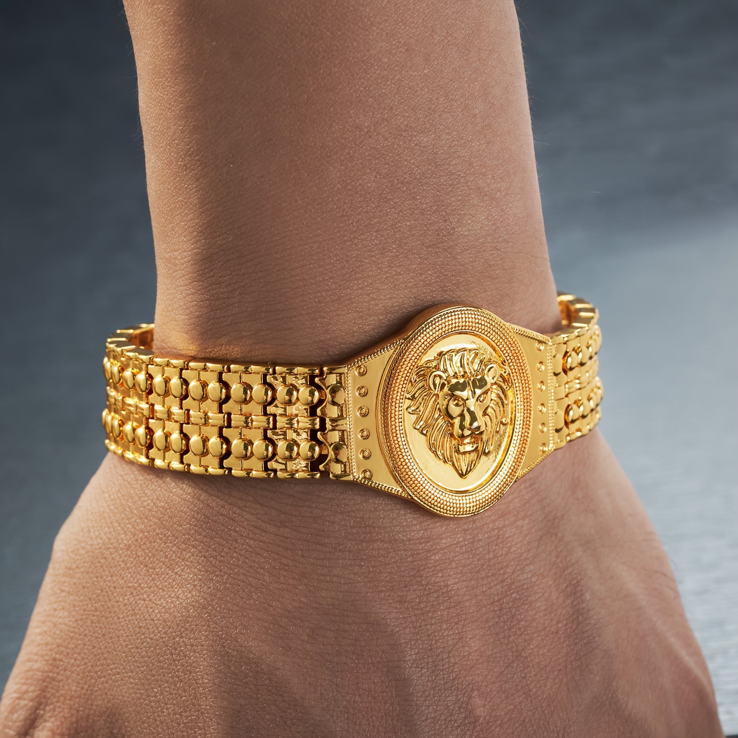 1pc Fashion Men's Lion Head Pattern Bracelet Punk Hip-Hop Style Couple Exquisite Jewelry Gift - Perfect for Daily Wear and Banquets, Carnivals, Valentine's Day Gifts,  Synthetic Stone Accessory, Highquality Craftsmanship, Tre