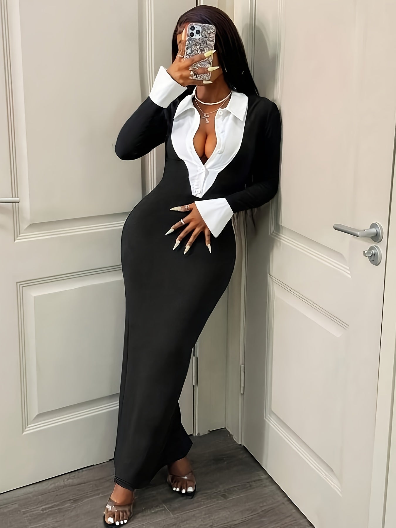 New Spring And Autumn Long Dress with Color-Blocking And Side Slits, Featuring Long Sleeves with Bell Cuffs And a Fitted Design.