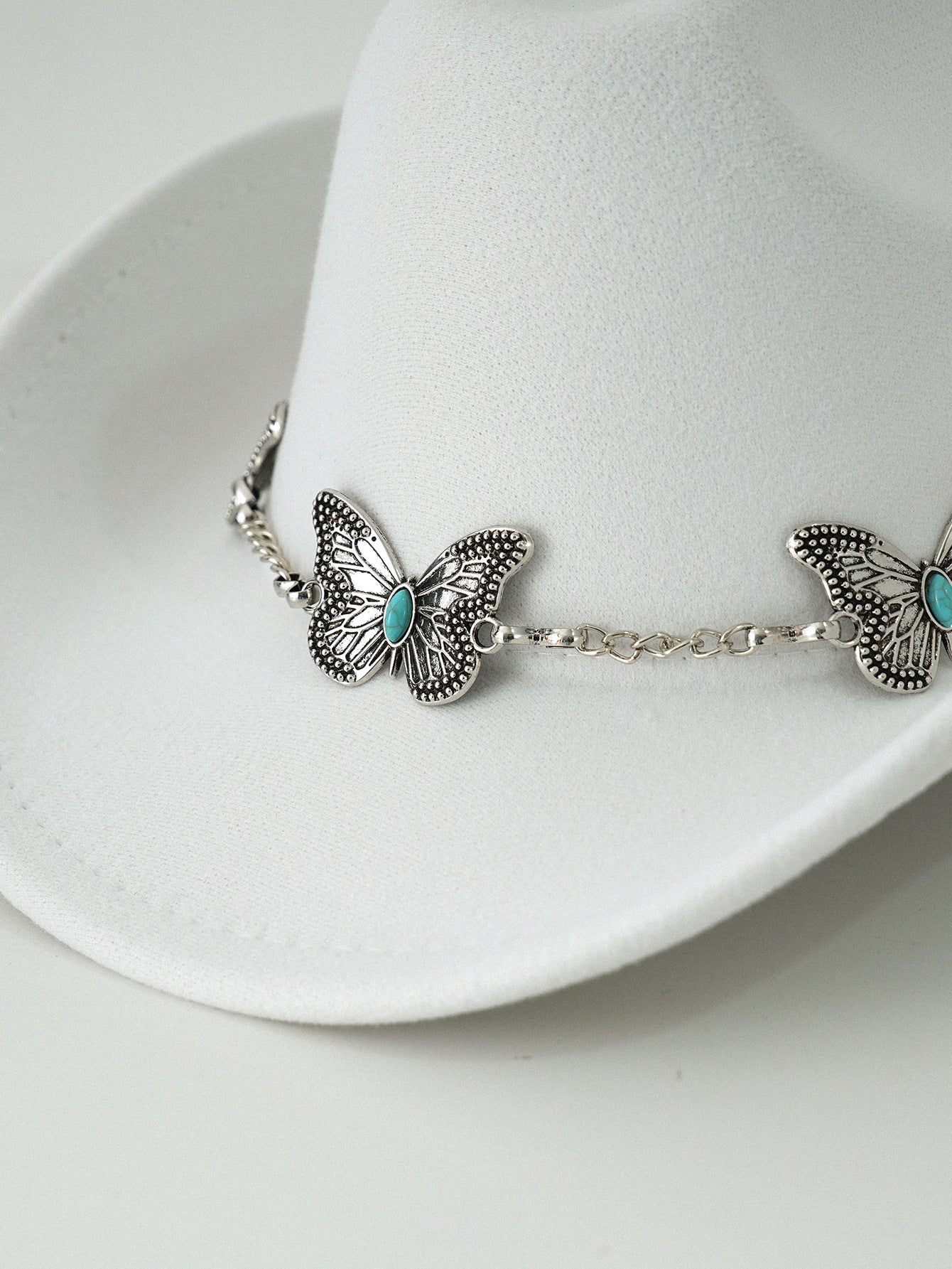 Women'S Bohemian Turquoise & White Cowboy Hat - Felt Wide Brim Sun Hat with Butterfly Metal Chain Accent, Non-Stretch Formal & Western Style for Christmas, Festivals, Casual Attire - Hand Washable Elegant Felt Cowboy Cap, Cow