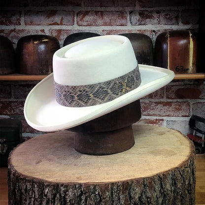 Men'S Elegant Solid Pure Velvet Felt Hat with Decorative Webbing - Wide Brim, Structured Crown & Smooth Curved Visor, Durable & Comfortable for Formal & Casual Attire, All-Season Versatile Design, Ideal for Weddings, Business